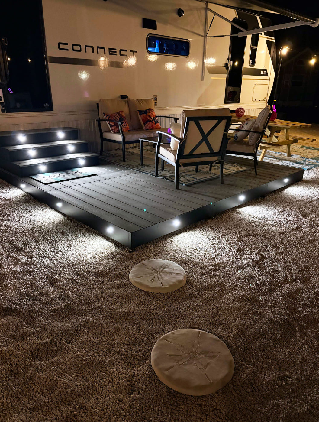 Aluminum deck with composite decking 